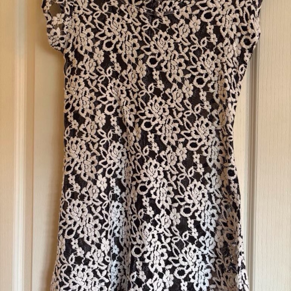 Black and White Sheath Mini Dress with Flutter Cap Sleeves